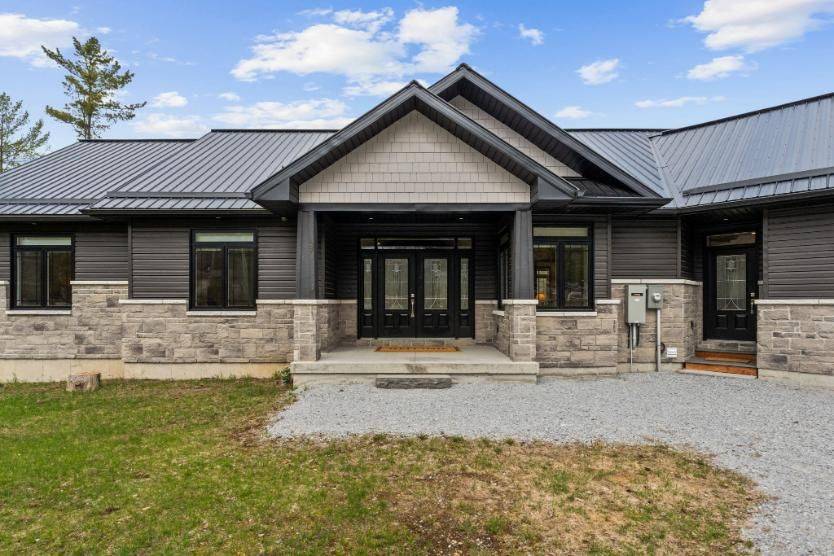 181 Markle RD, Lanark Highlands, ON K0G 1K0