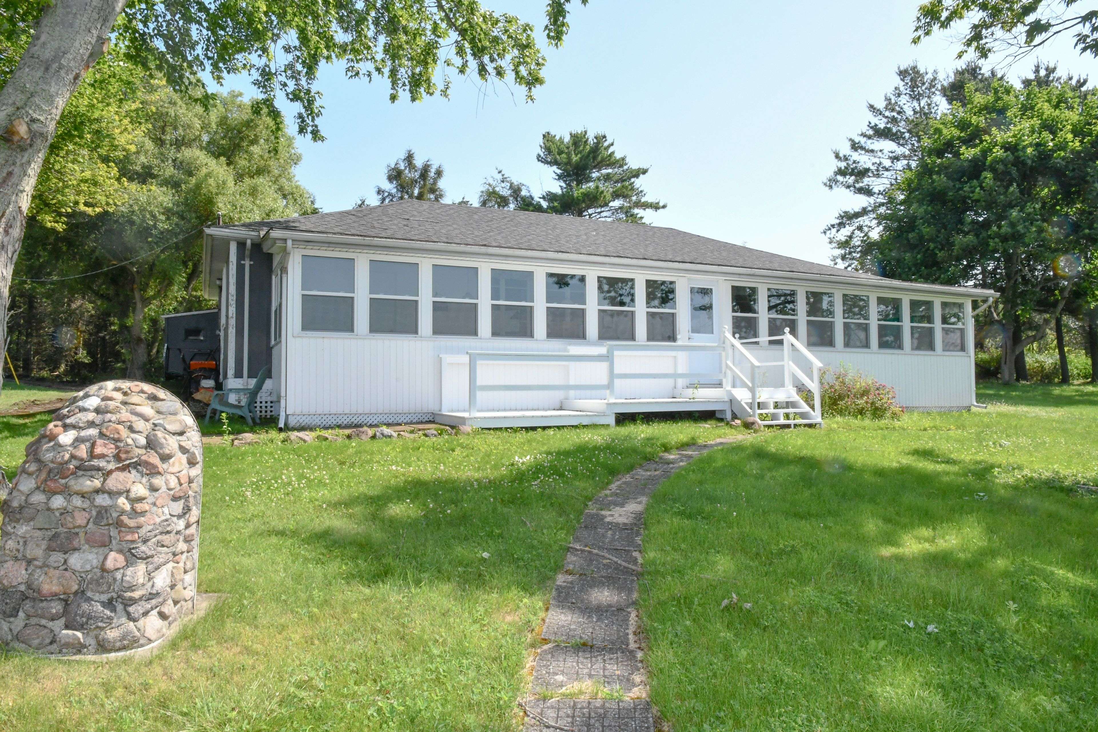 1686 Howe Island DR, Frontenac Islands, ON K7G 2V6