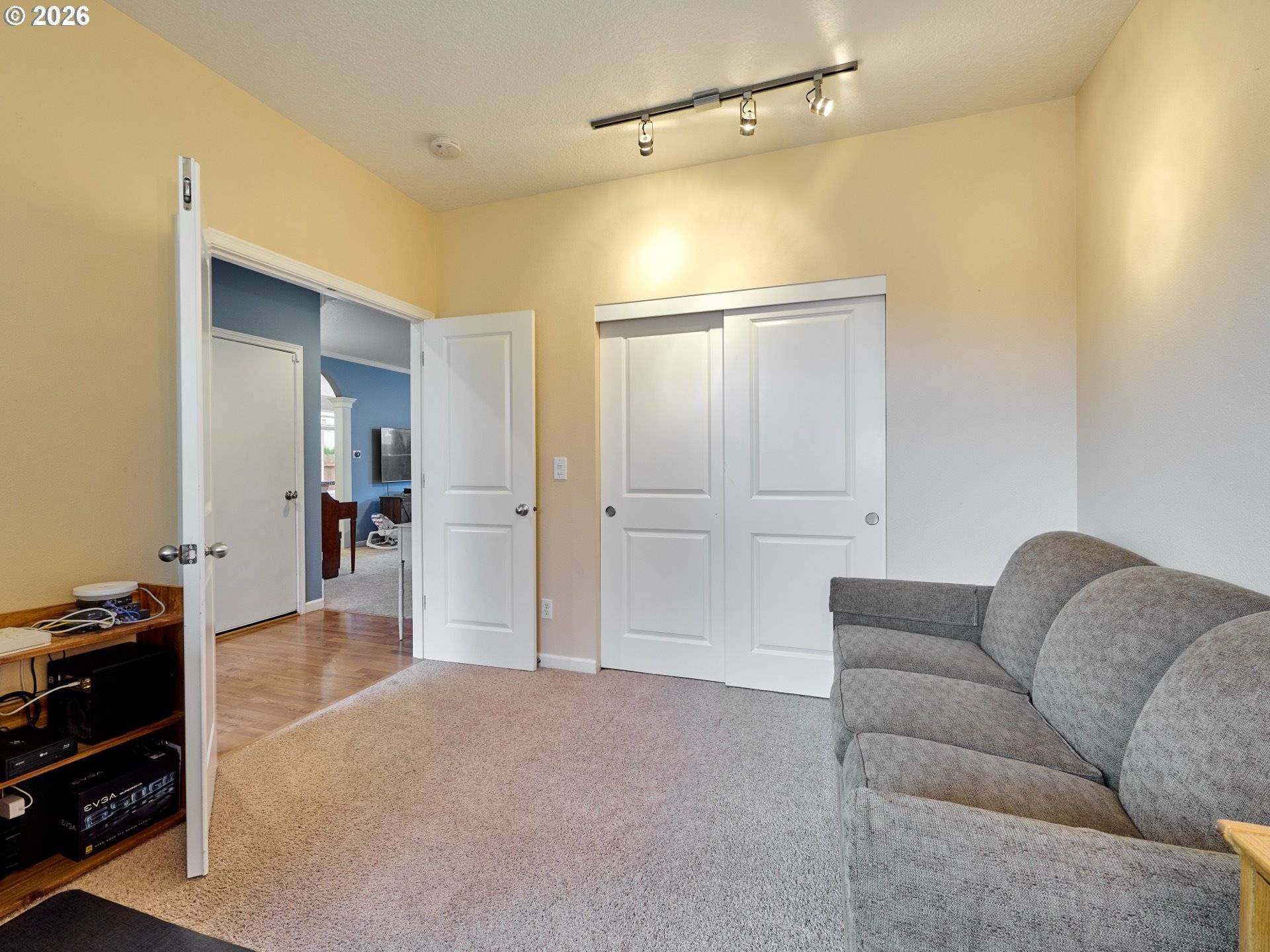 2663 BAINES BLVD, Hubbard, OR 97032