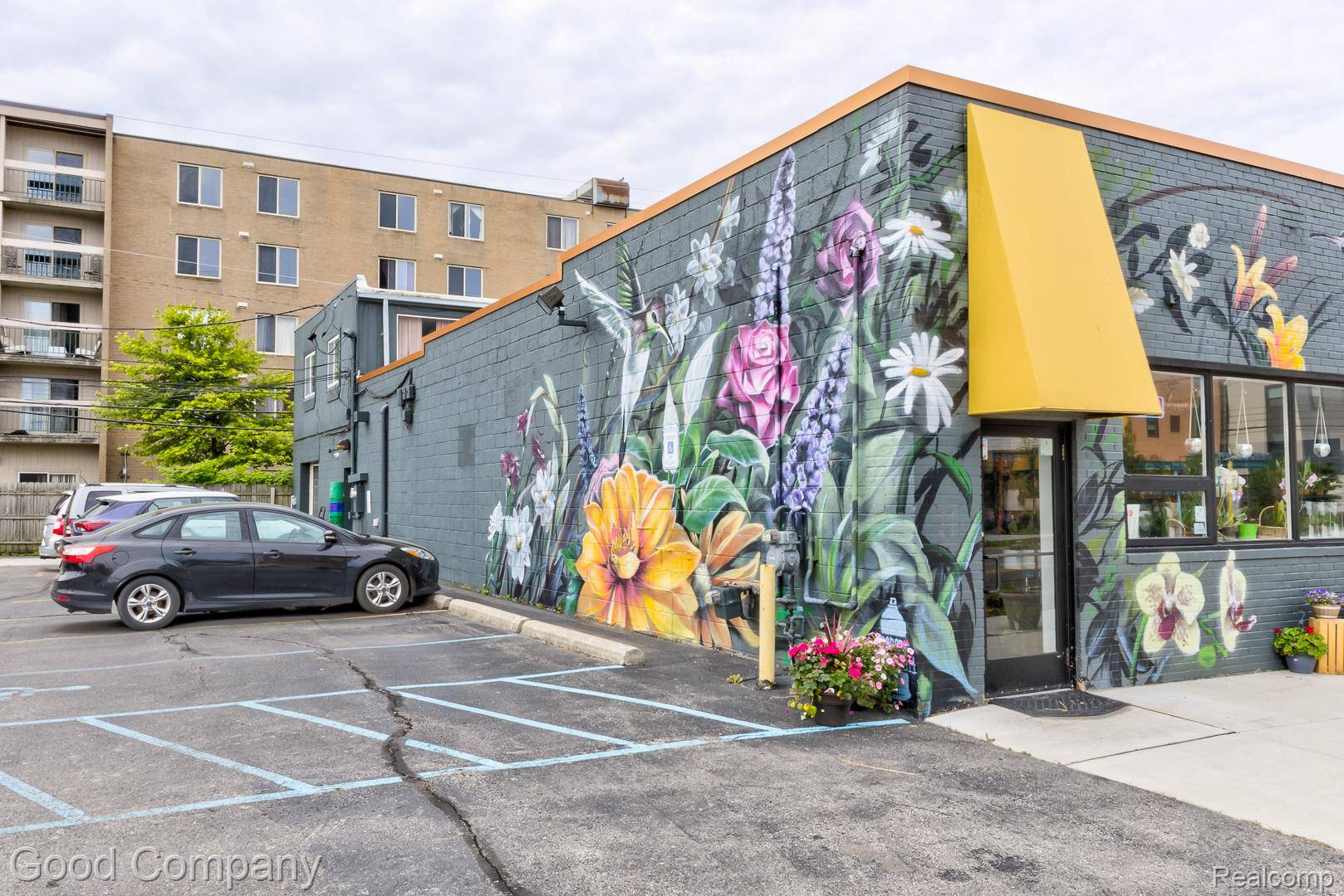 522 E 9 Mile RD, Ferndale, MI 48220