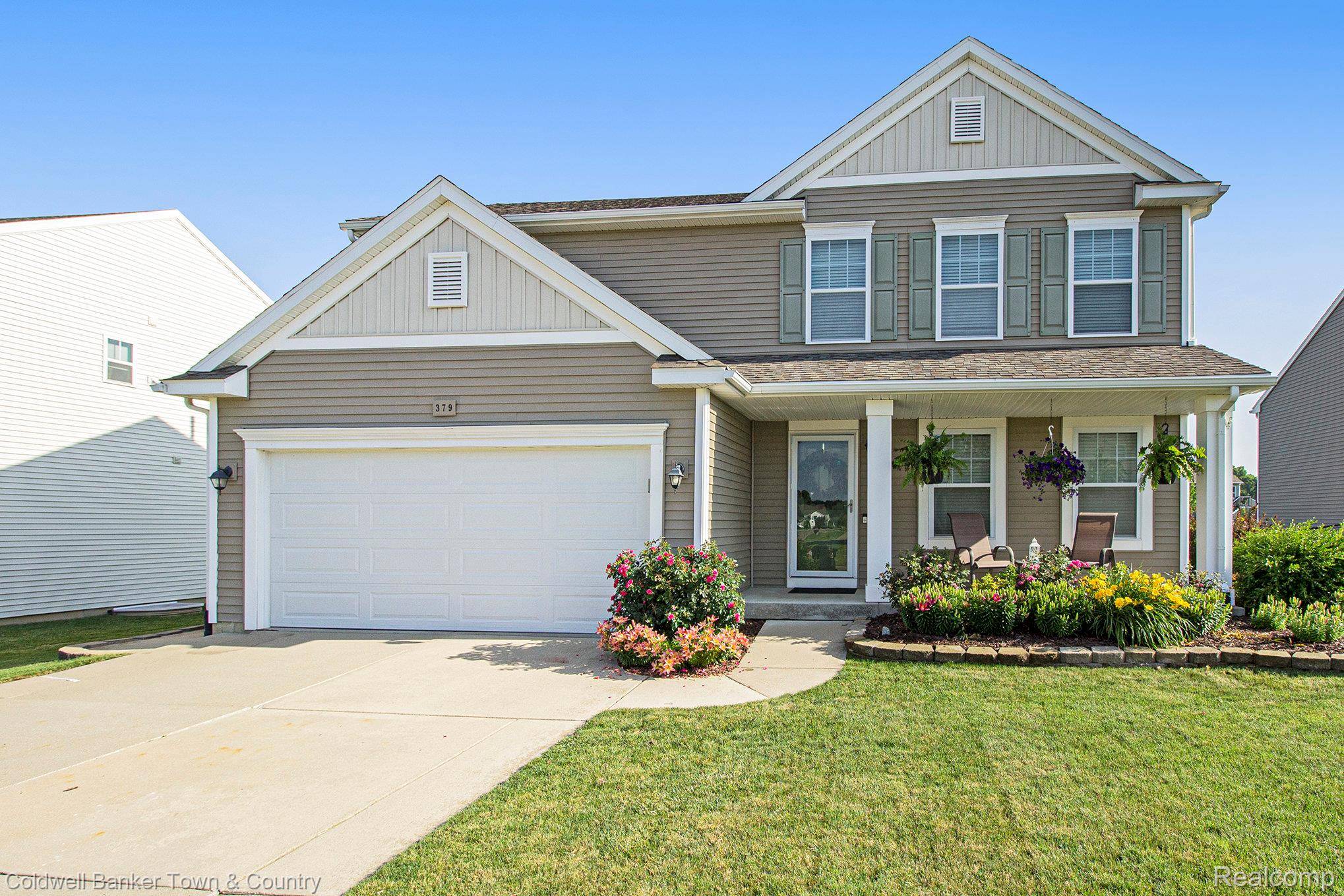 379 Sunbury DR, Howell, MI 48855