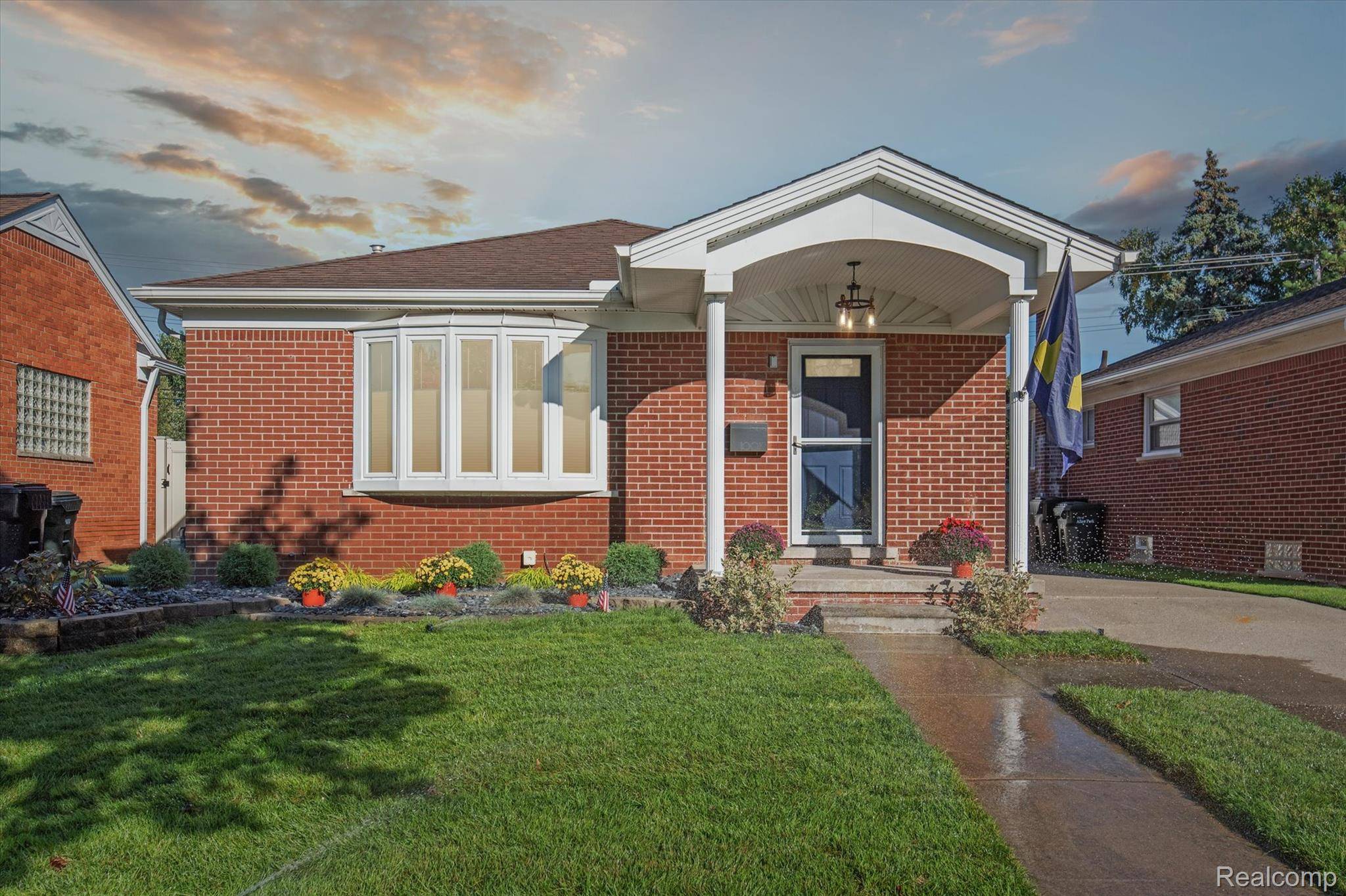 10019 REECK RD, Allen Park, MI 48101