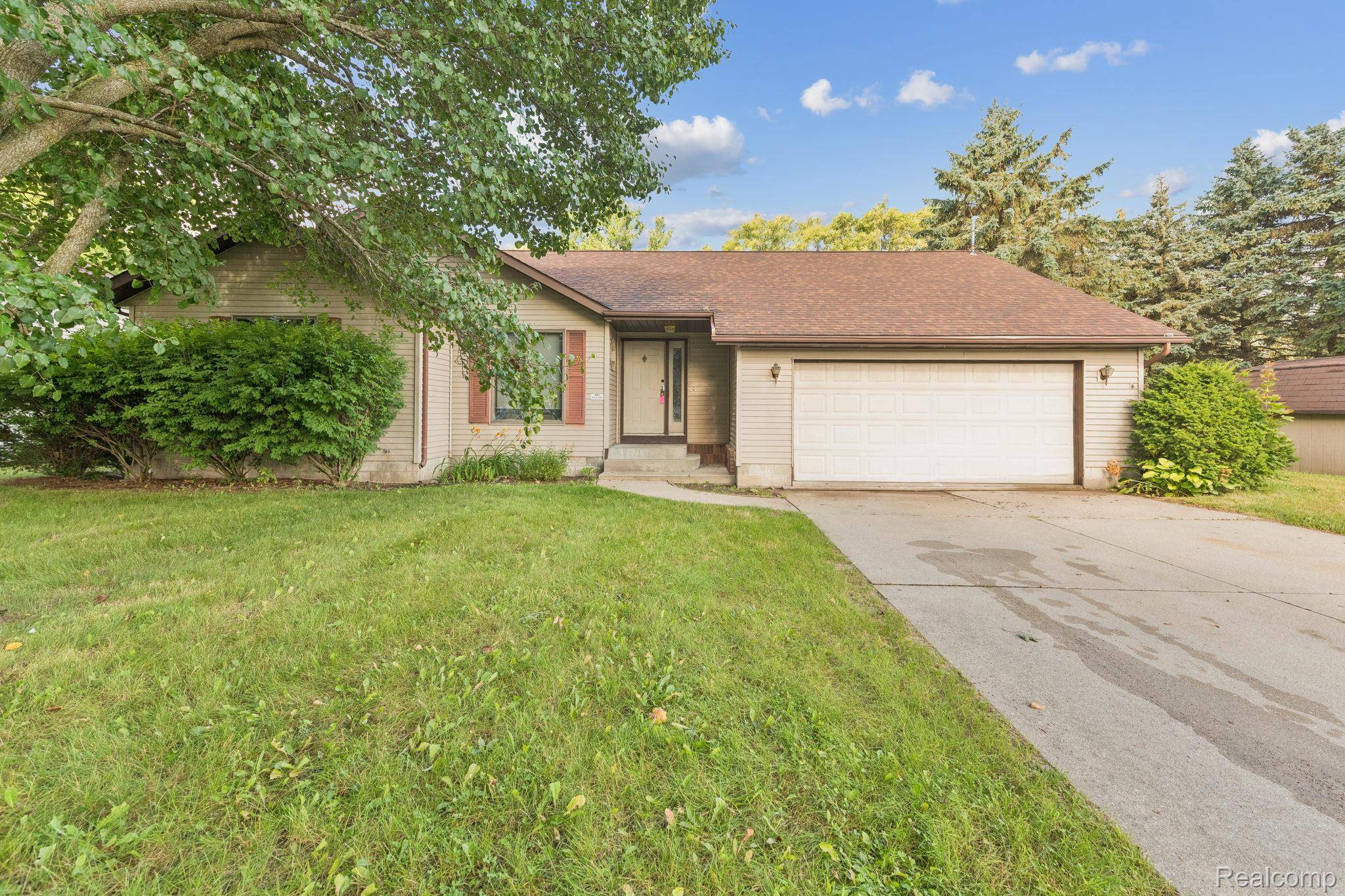 1022 S Lincoln RD, Mt. Pleasant, MI 48858