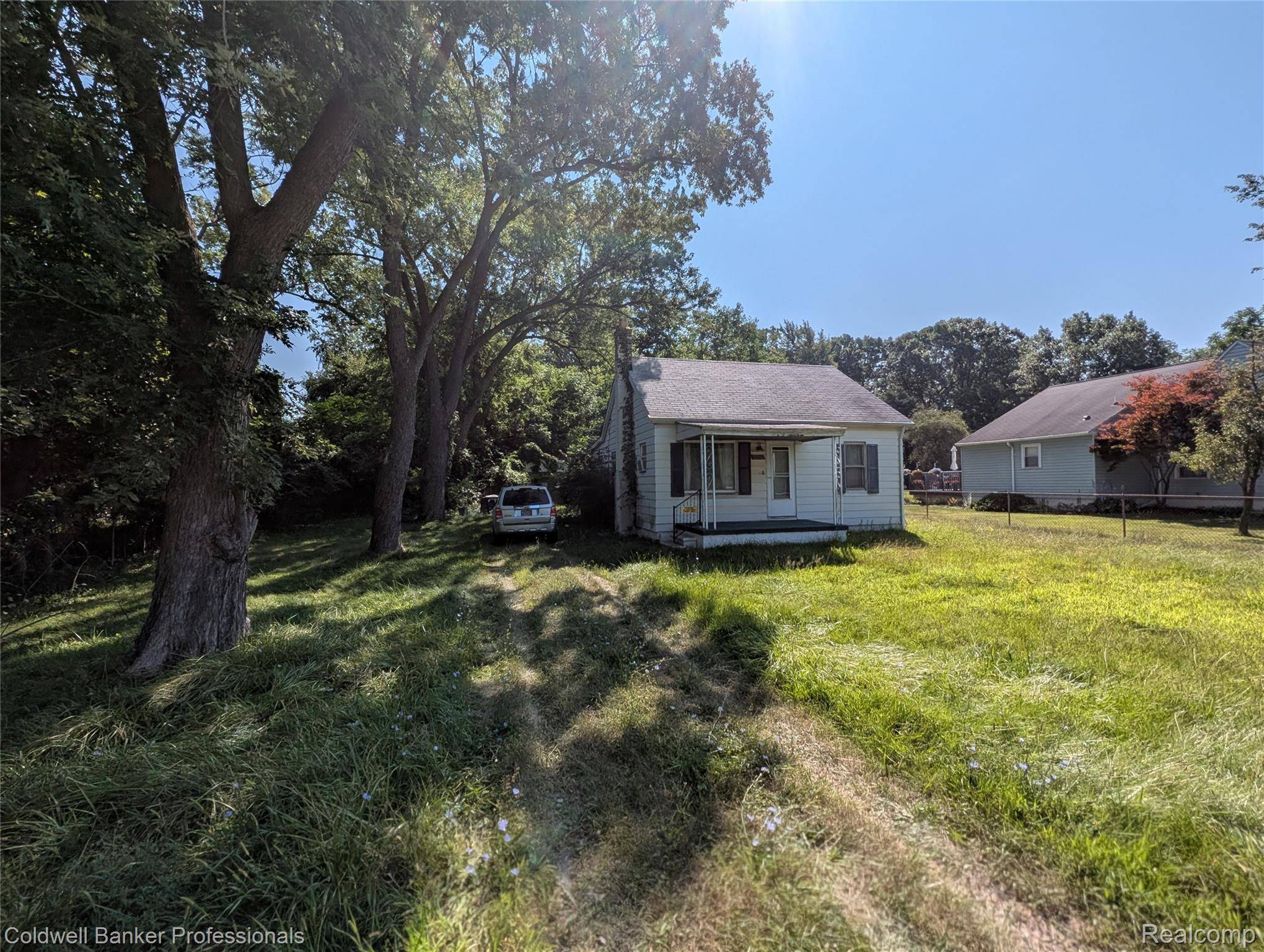 1750 N Hix RD, Westland, MI 48185