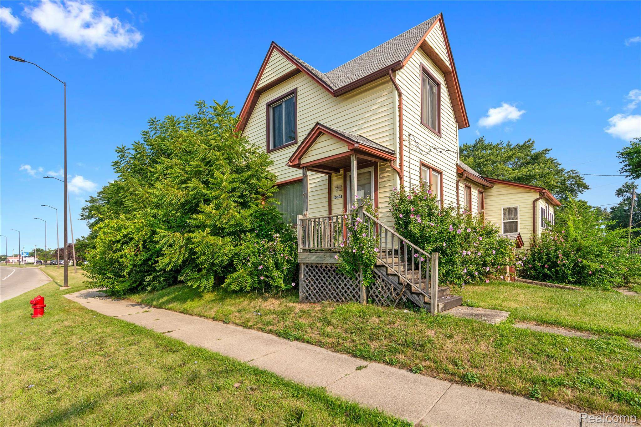 15602 Northline RD, Southgate, MI 48195