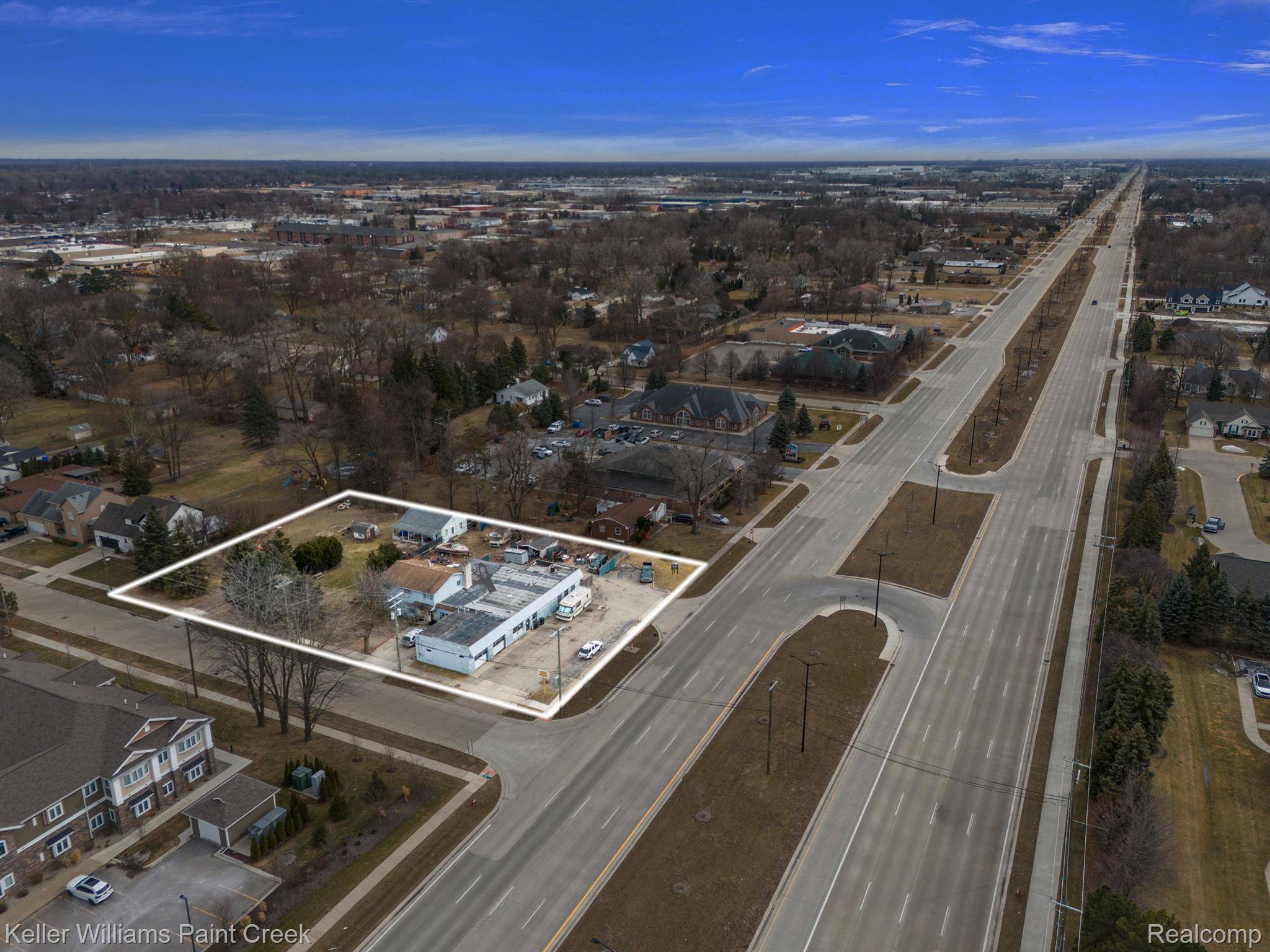 44096 MOUND RD, Sterling Heights, MI 48314