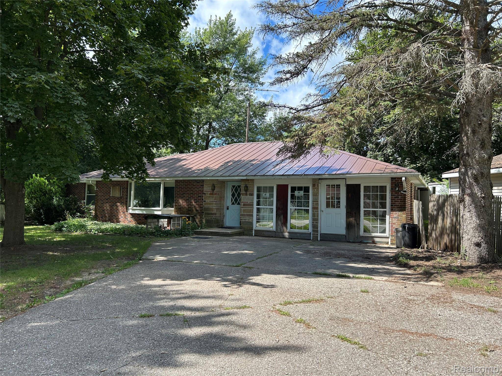 1333 E Caro RD, Almer Township, MI 48723