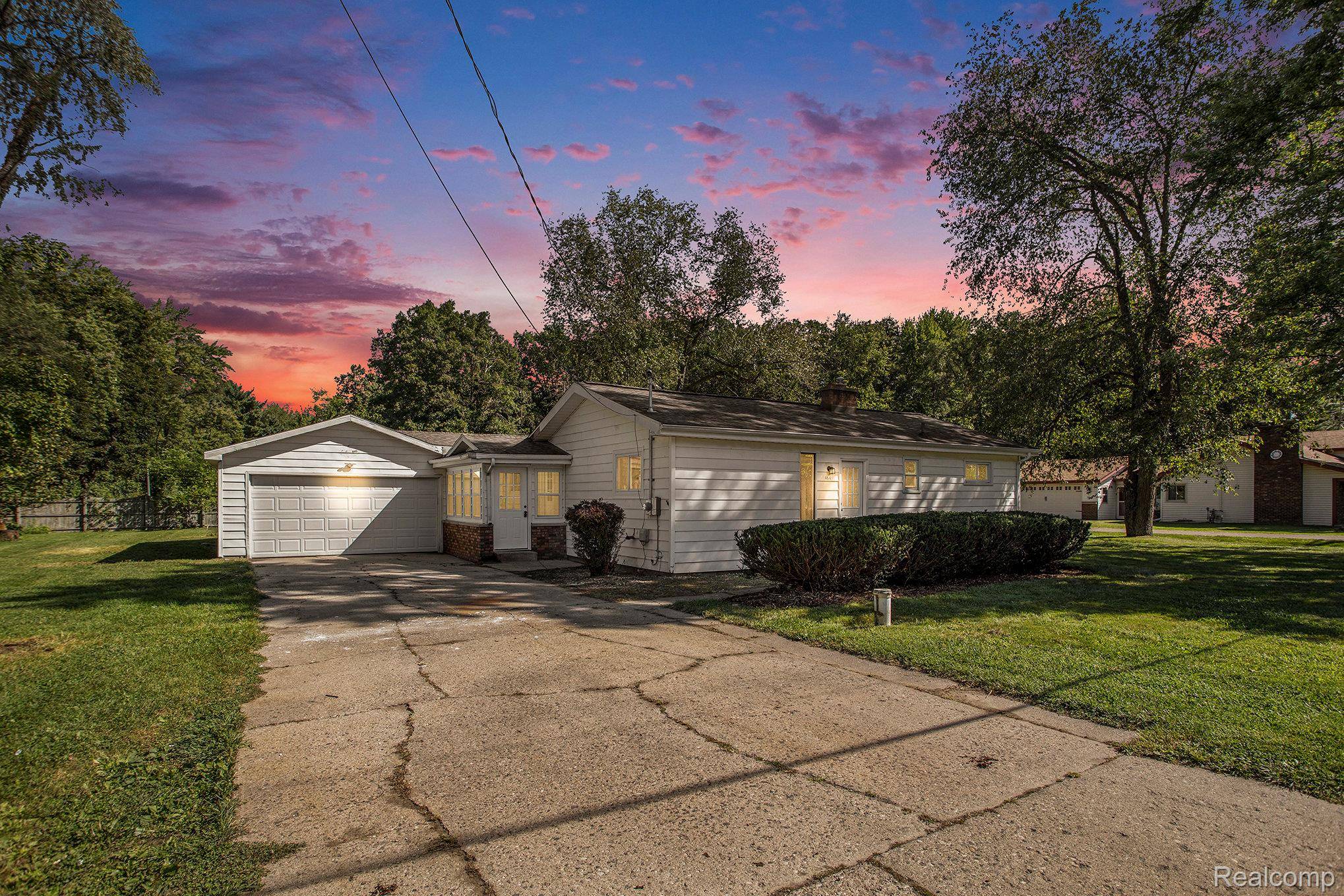 454 Marie AVE, Bedford Charter Township, MI 49037
