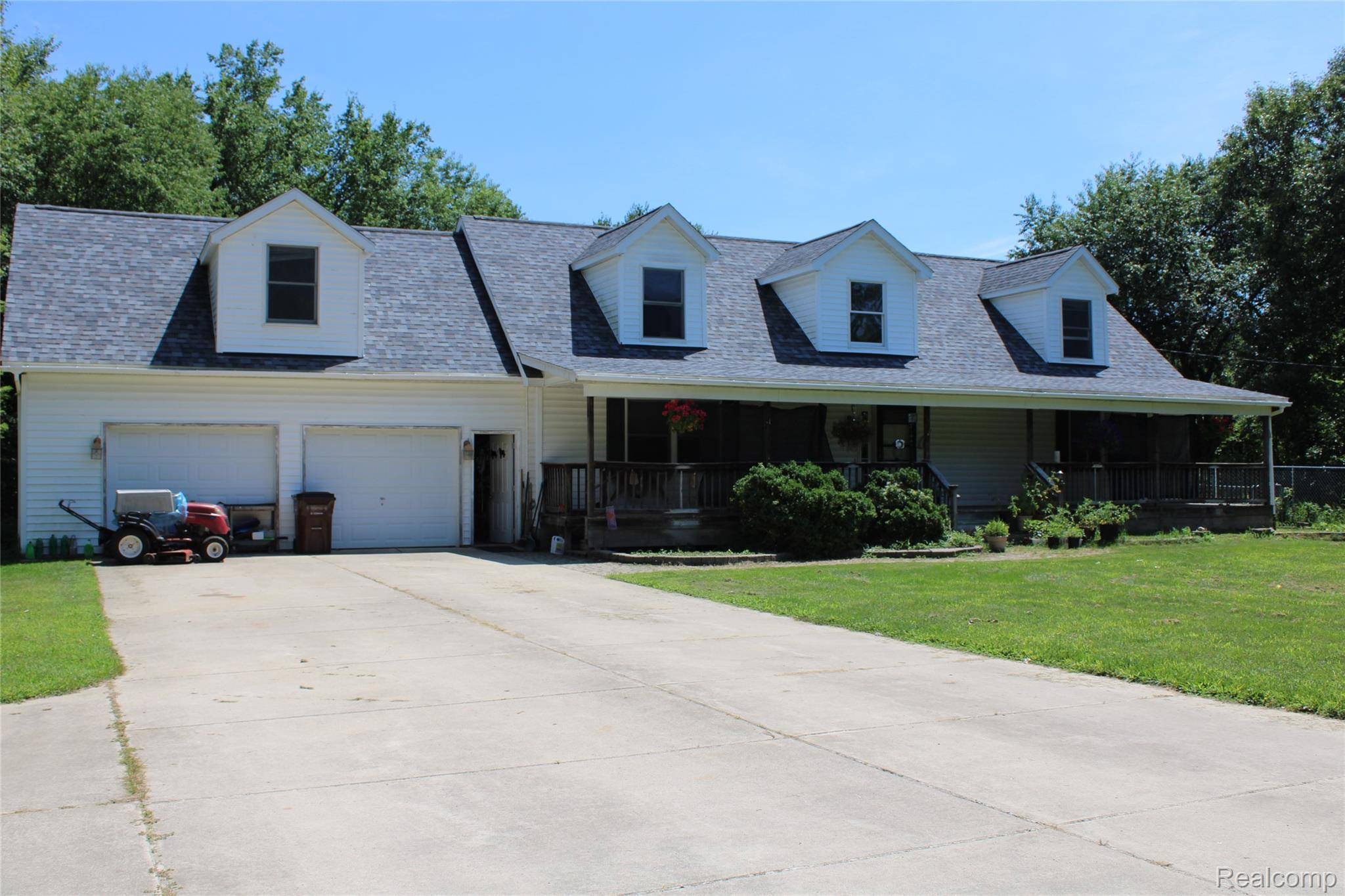8300 Wiggins RD, Deerfield Township, MI 48855