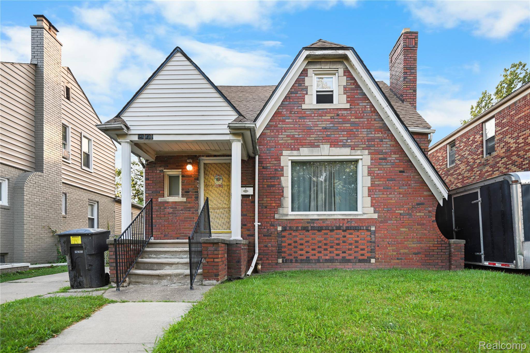 9141 Hartwell ST, Detroit, MI 48228