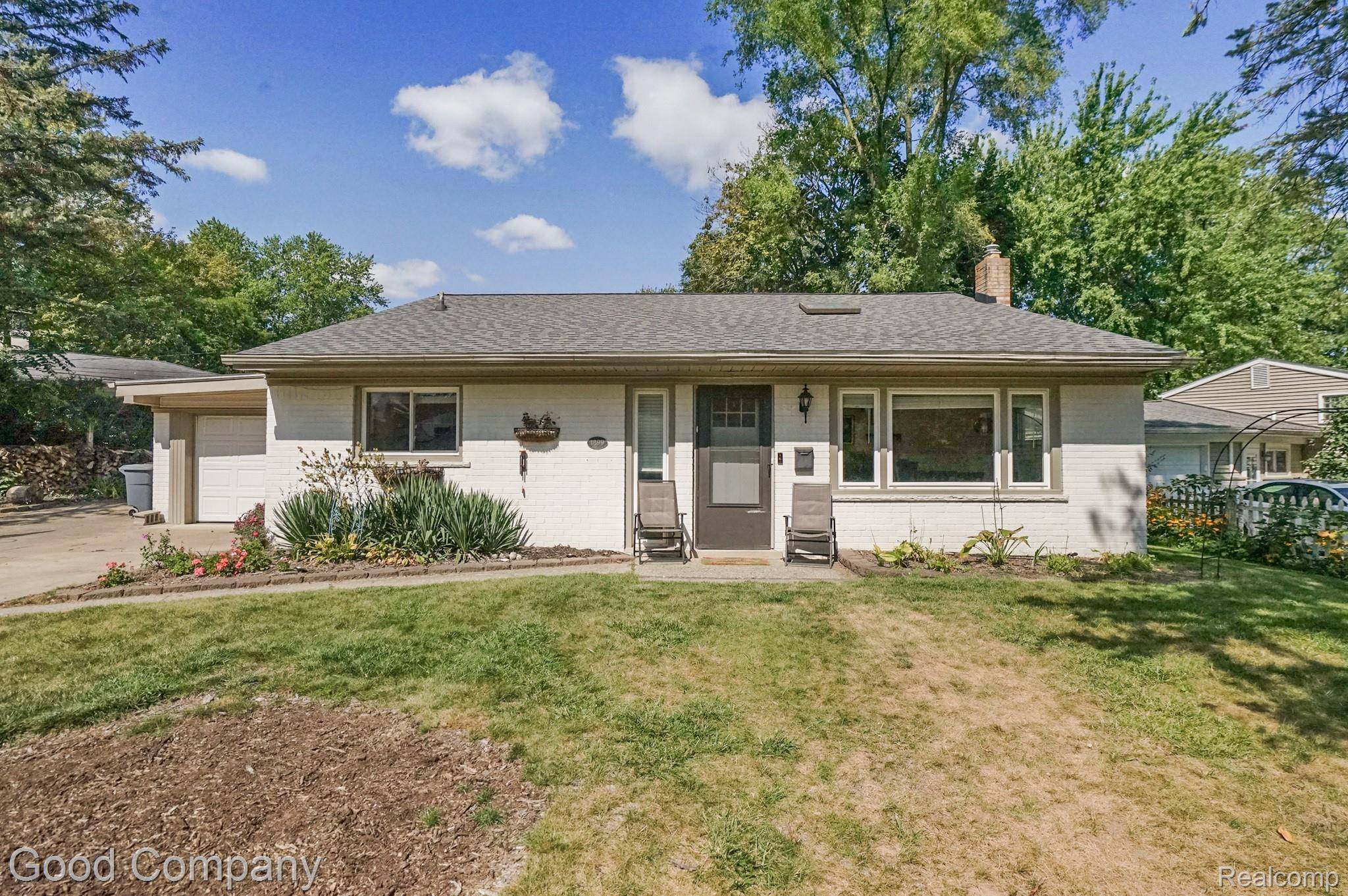 1299 Catalpa DR, Rochester, MI 48307