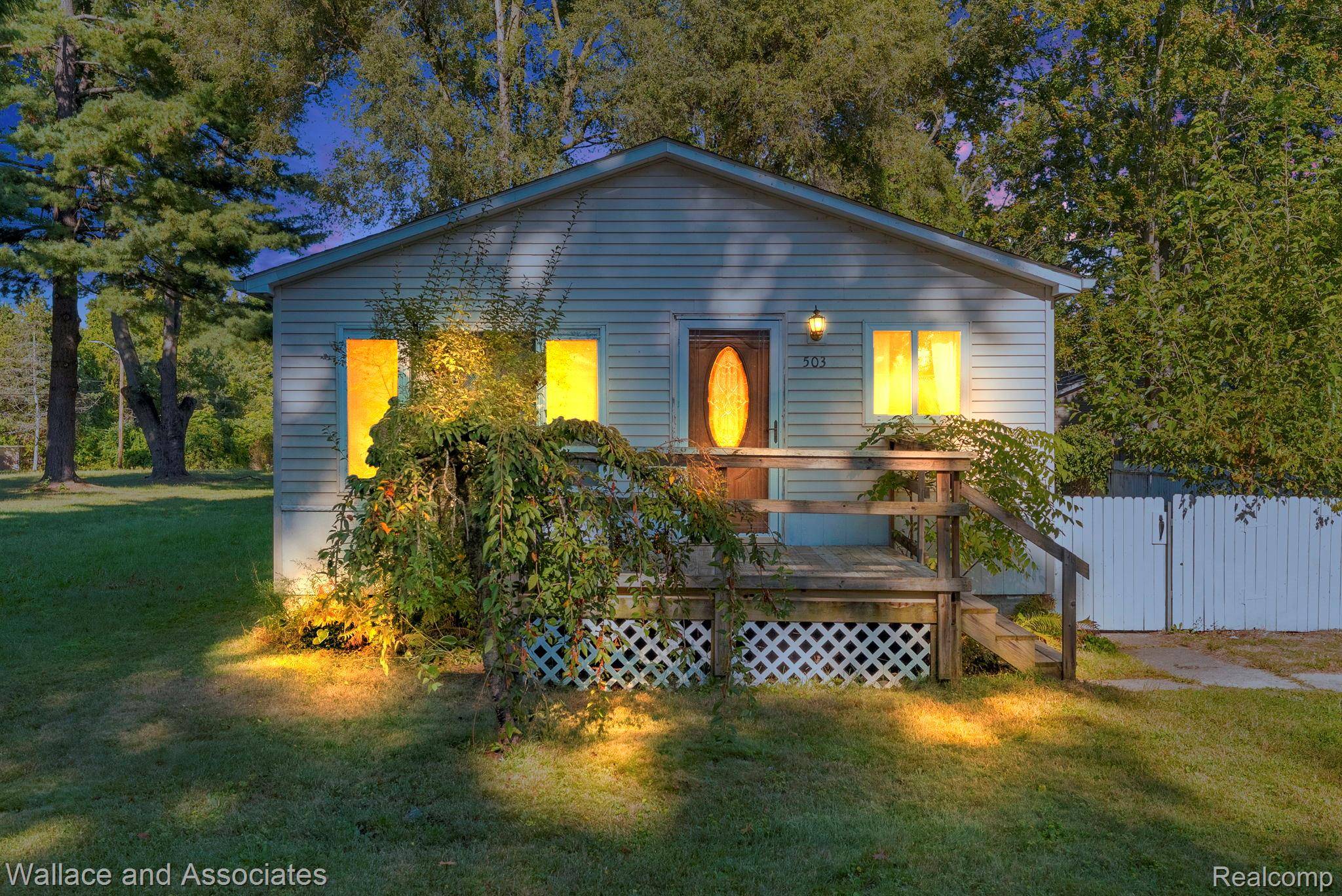 503 Fassett ST, Algonac, MI 48001