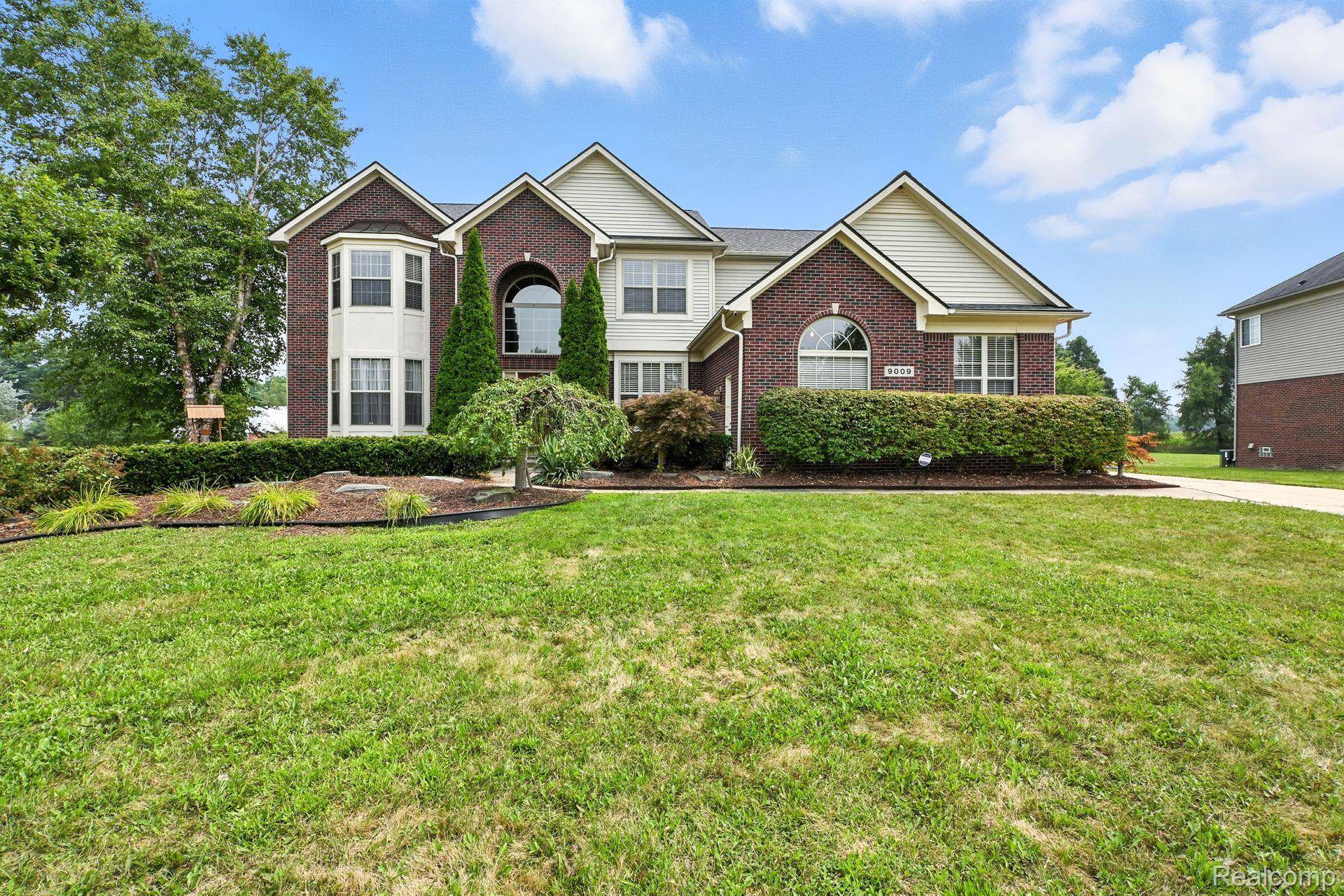 9009 Potterville DR, Augusta Charter Township, MI 48191