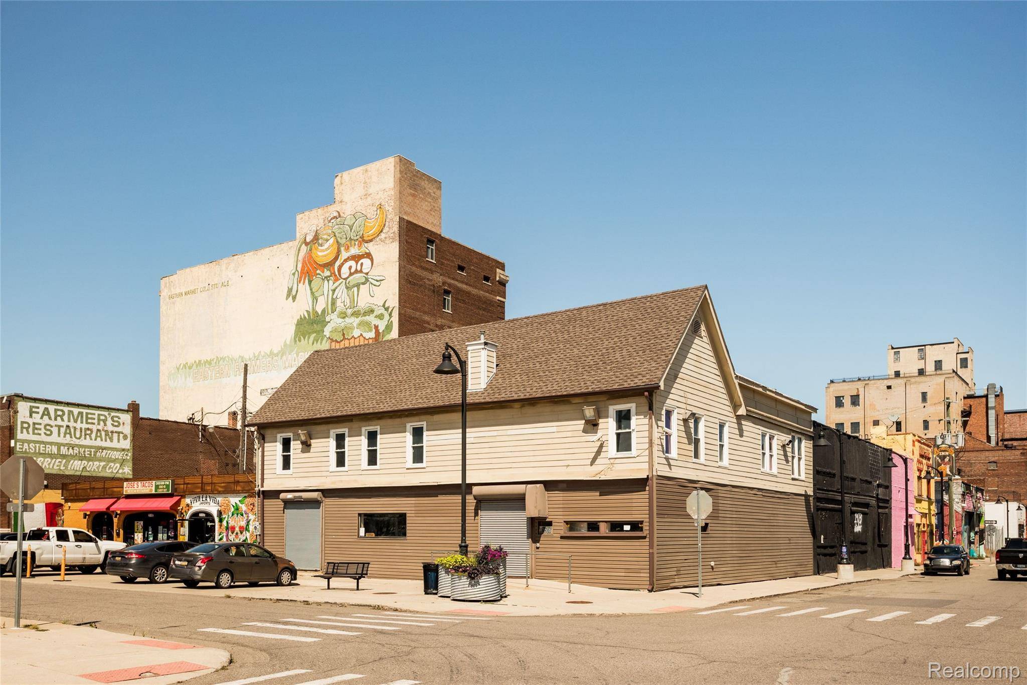 2504 Market ST, Detroit, MI 48207
