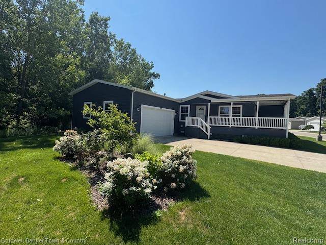 4090 Emerald Park DR, Milford Charter Township, MI 48380