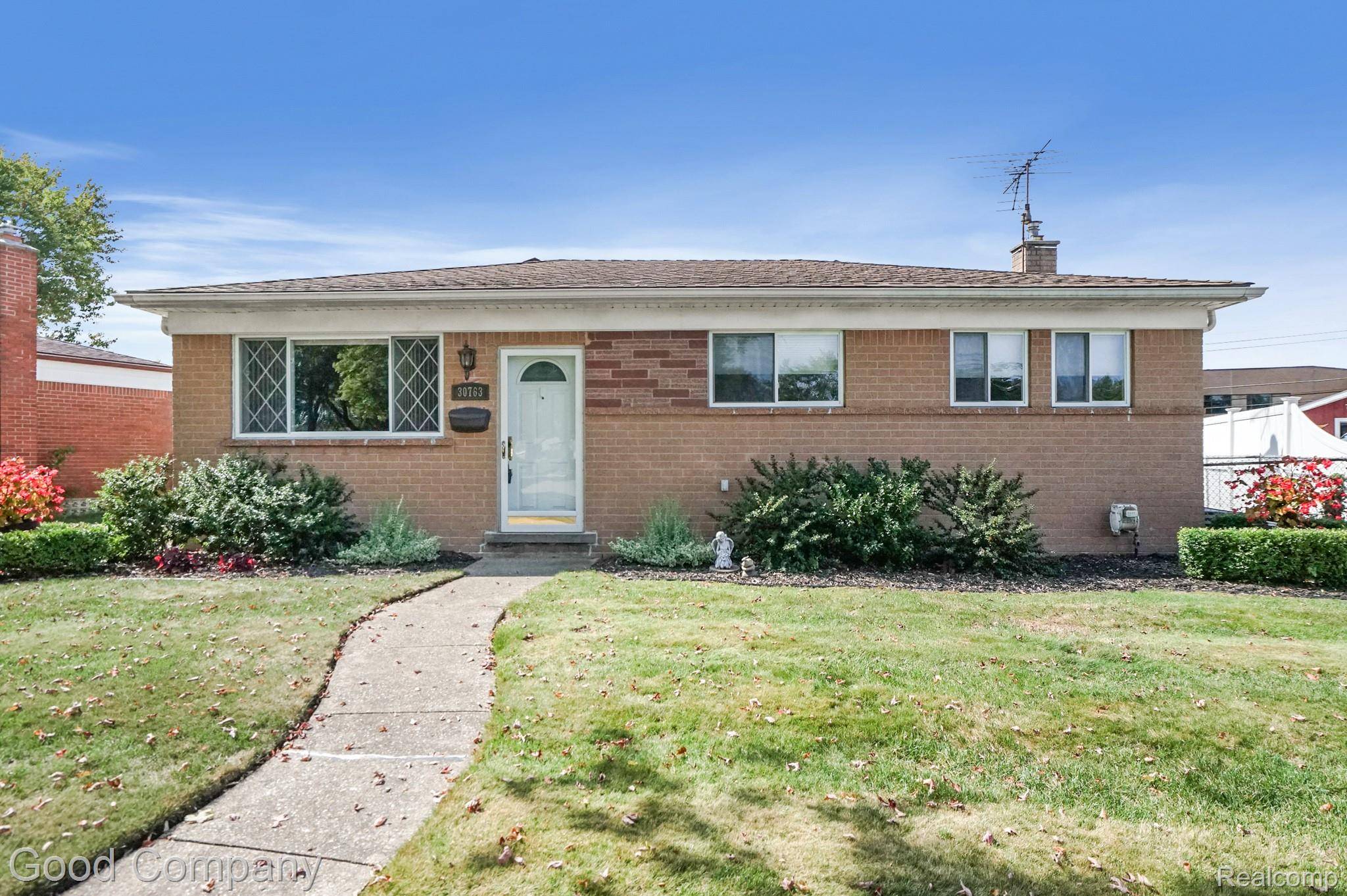 30763 Roan DR, Warren, MI 48093