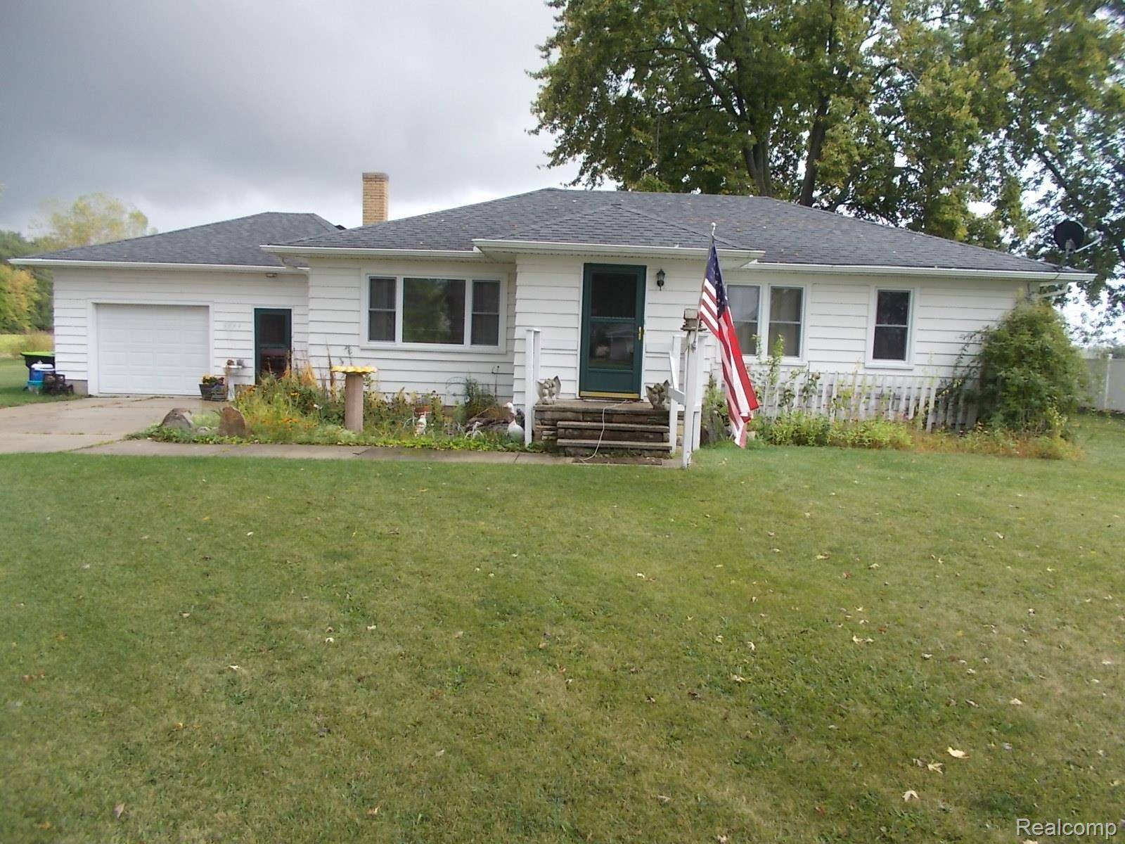 3752 Main ST, Akron Village, MI 48701