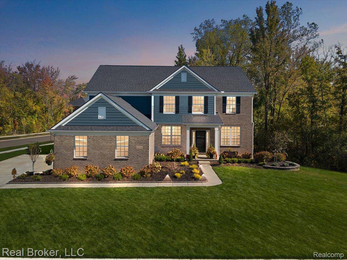 52044 Barnstaple DR, Northville, MI 48167