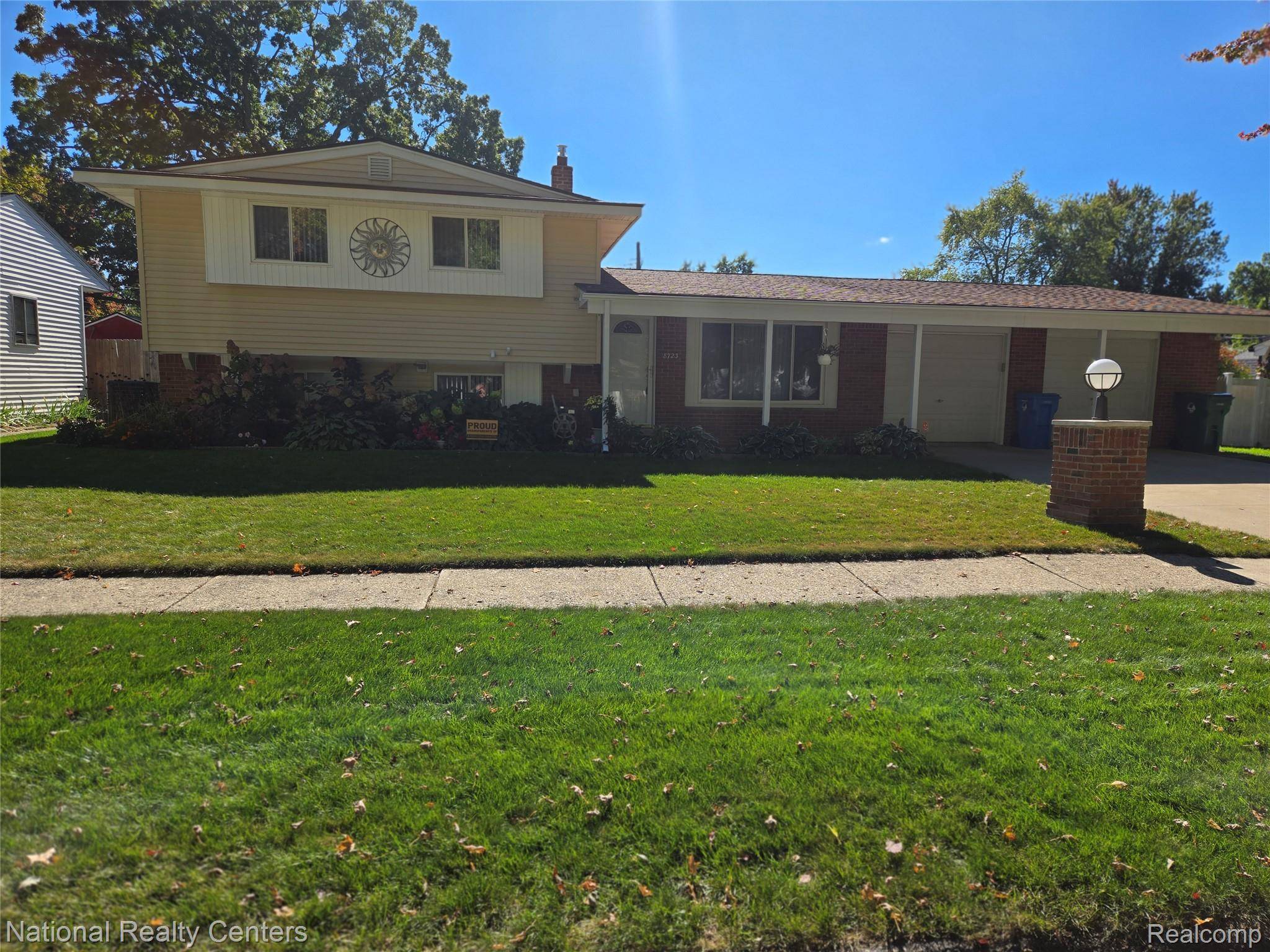 8723 Ringwood DR, Commerce Charter Township, MI 48382