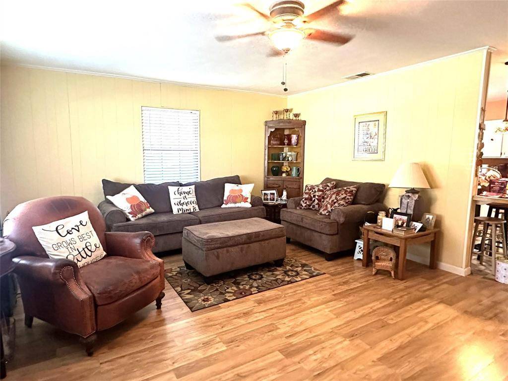 407 N Files Street, Itasca, TX 76055