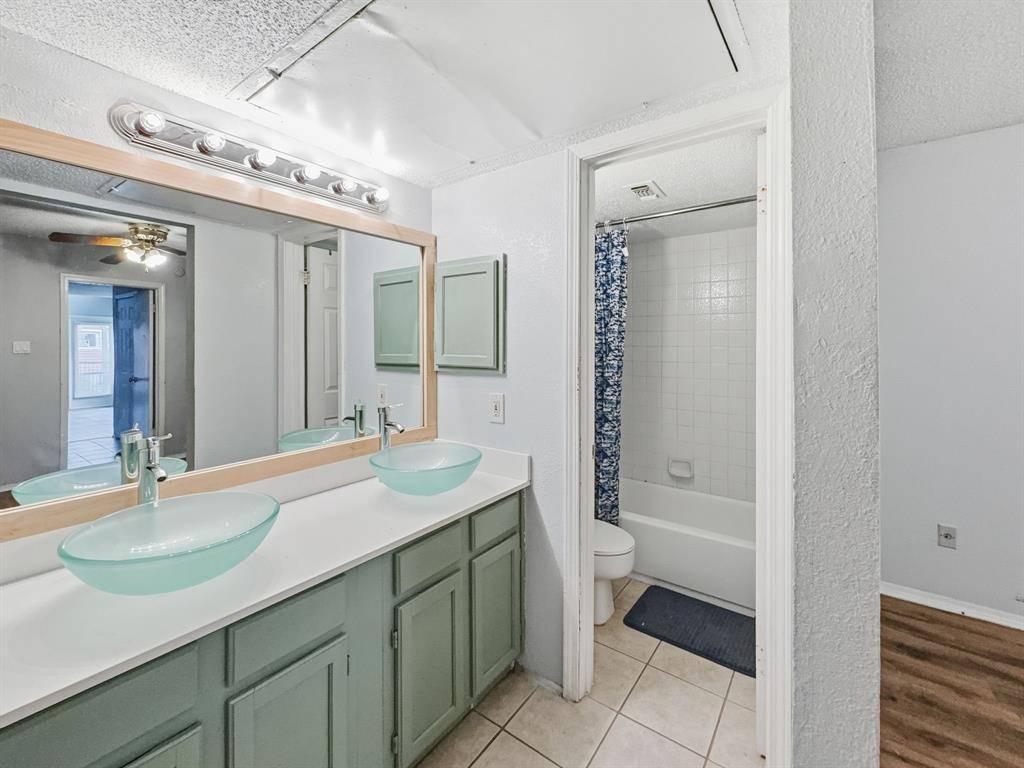 9835 Walnut Street #208, Dallas, TX 75243