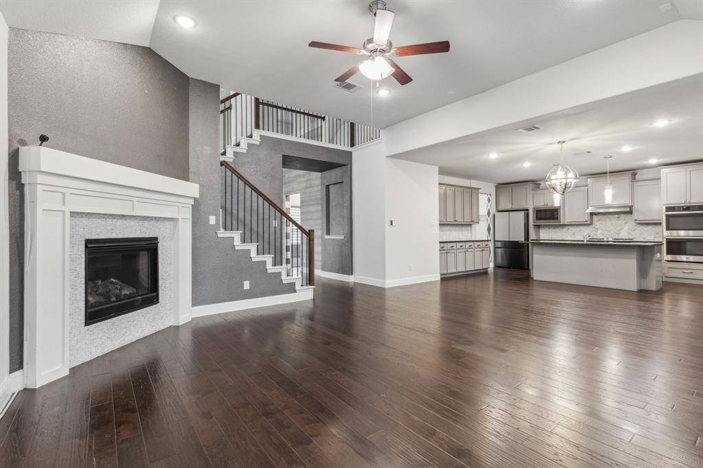 906 Overton Avenue, Celina, TX 75009
