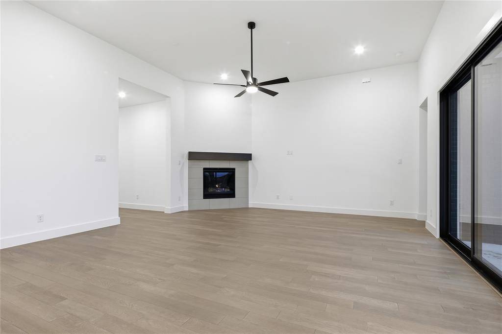 1653 Cedar Elm Way, Burleson, TX 76028