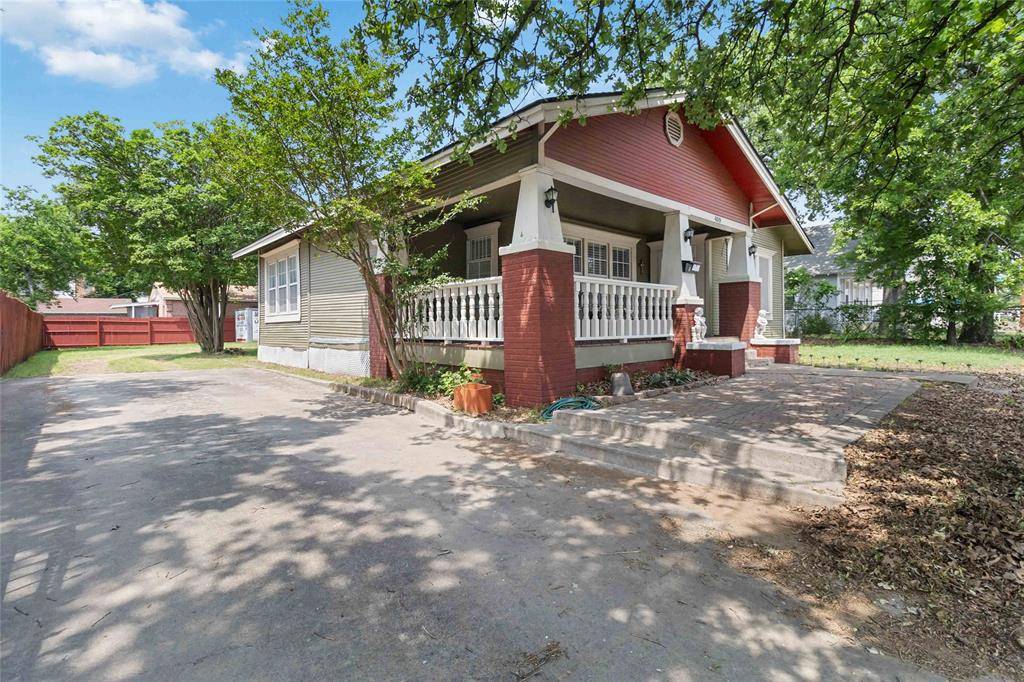409 N Sylvania Avenue, Fort Worth, TX 76111