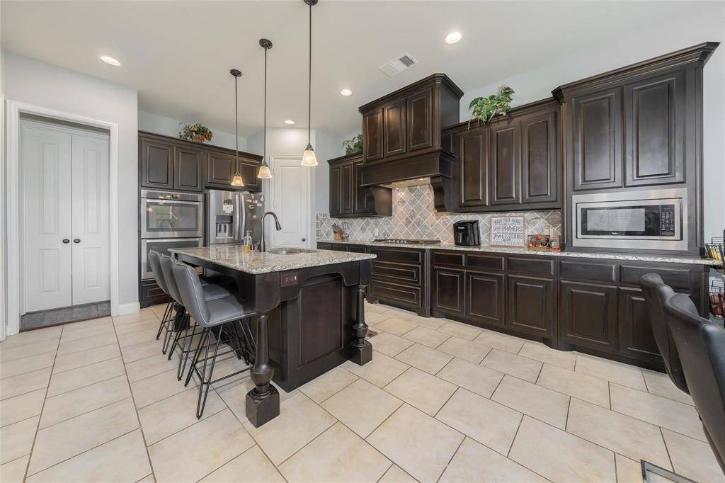 220 Evening Sun Drive, Prosper, TX 75078