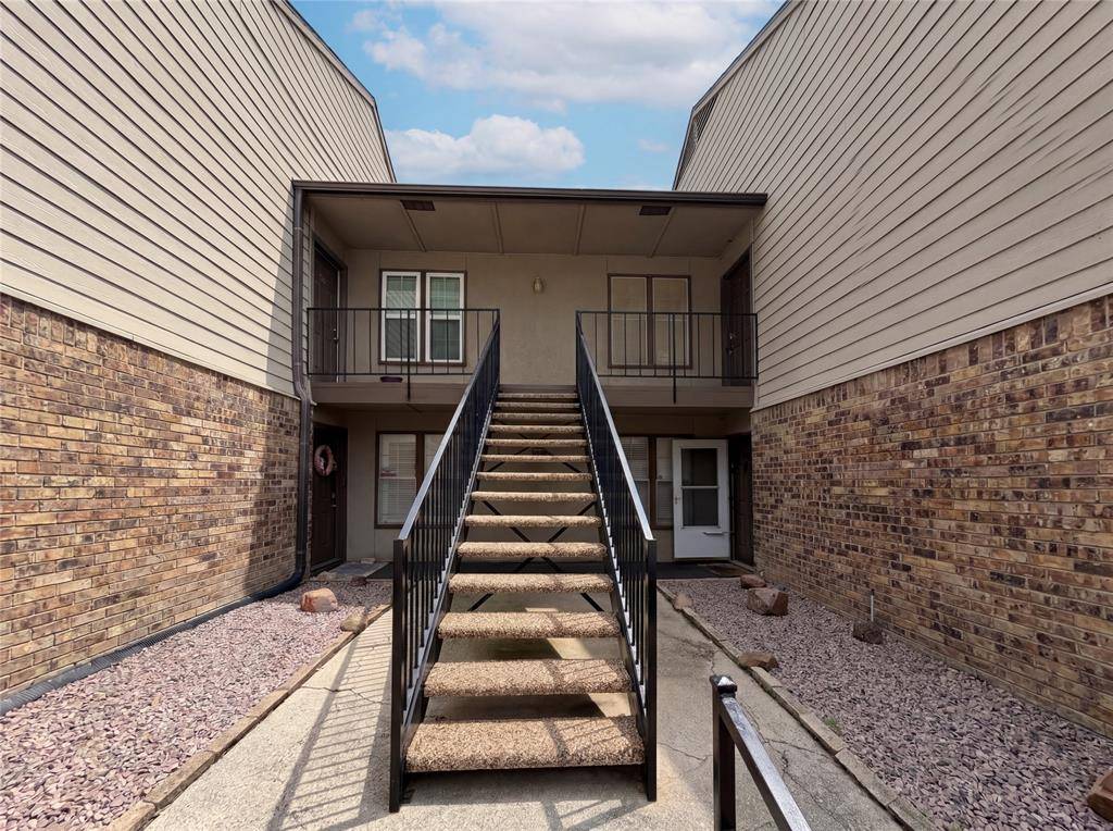 5300 Keller Springs Road #2075, Dallas, TX 75248