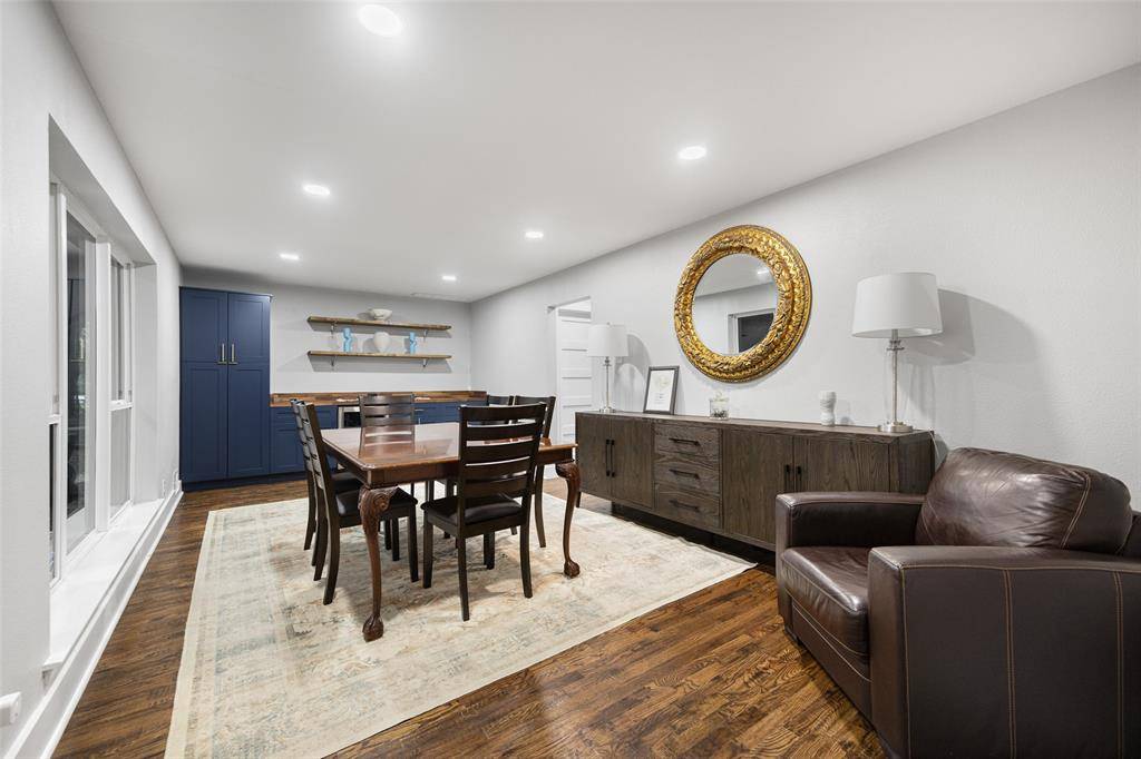 9827 Vistadale Drive, Dallas, TX 75238