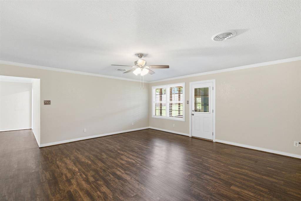 117 Bryan Street, Jacksboro, TX 76458