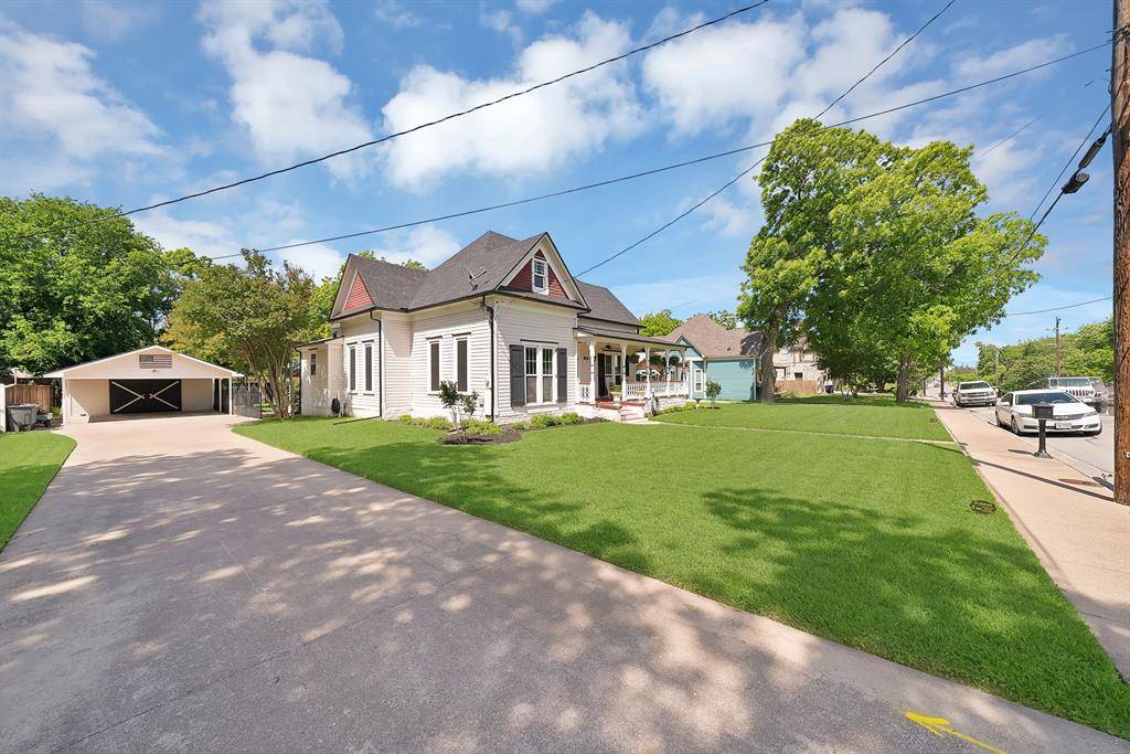 410 W Spring Street, Weatherford, TX 76086
