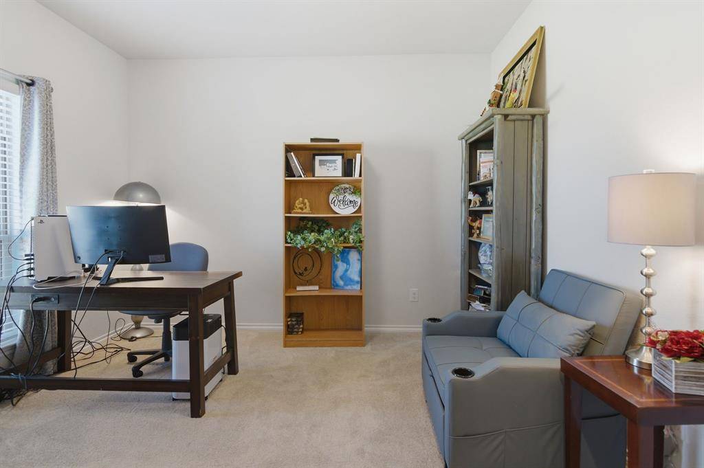 420 Basalt Drive, Azle, TX 76020
