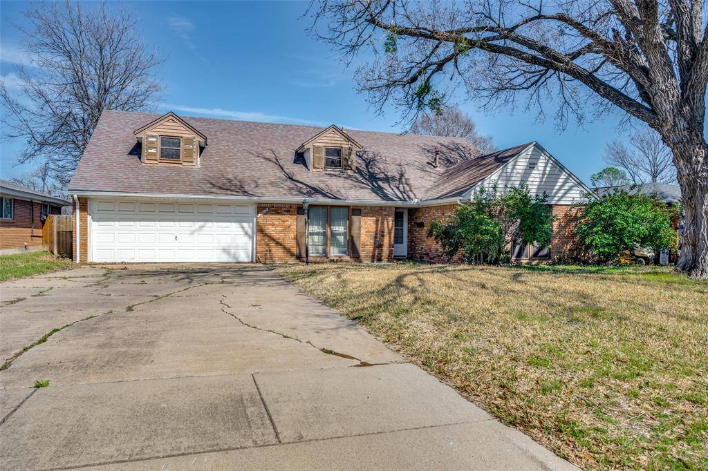 5613 Westcreek Drive, Fort Worth, TX 76133