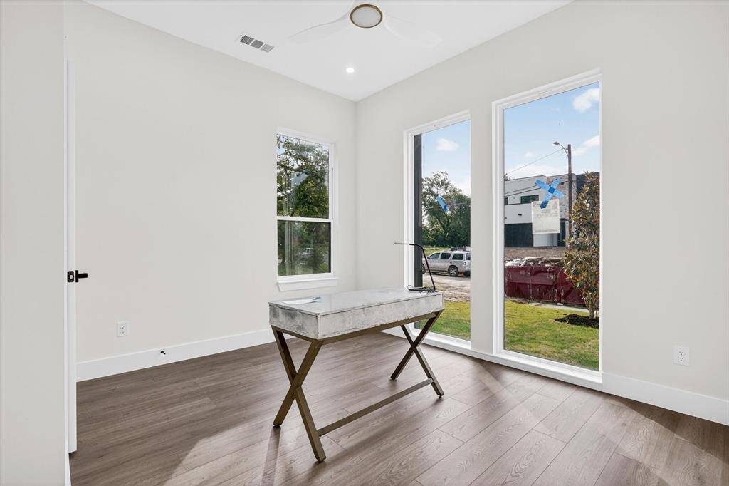 1621 Bannock Avenue, Dallas, TX 75215