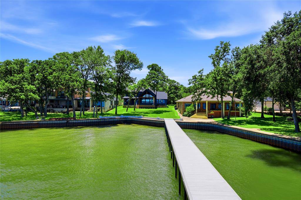 100 Brentwood Estates Drive, Trinidad, TX 75163
