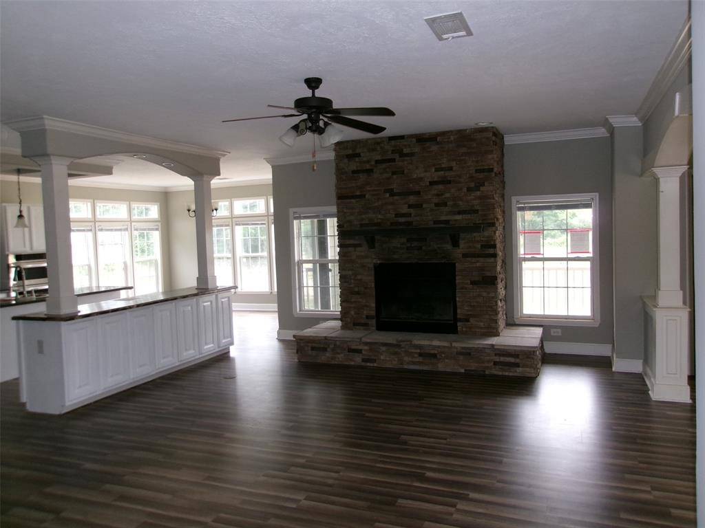 810 Williams Road, Converse, LA 71419