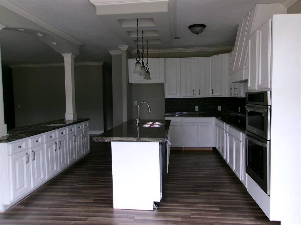 810 Williams Road, Converse, LA 71419
