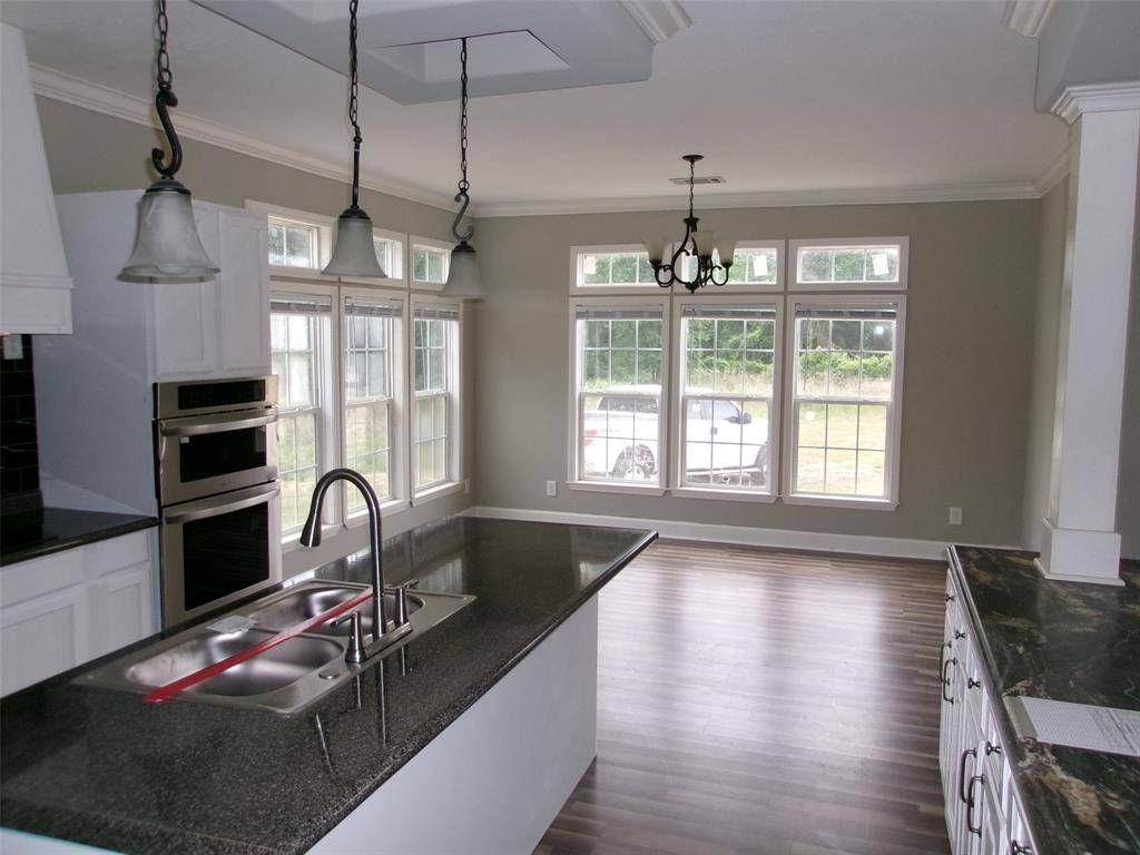 810 Williams Road, Converse, LA 71419