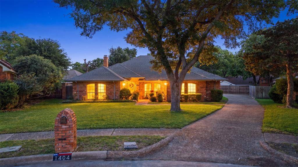 1404 Homestead Court, Irving, TX 75061