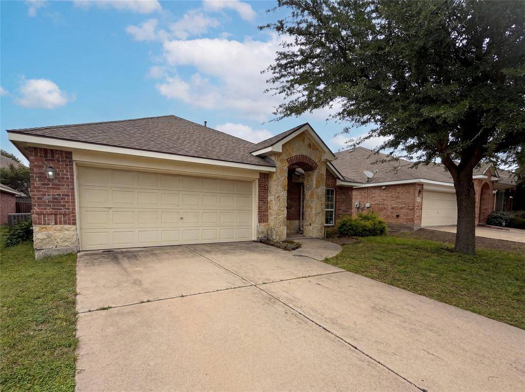 1605 Nighthawk Drive, Little Elm, TX 75068