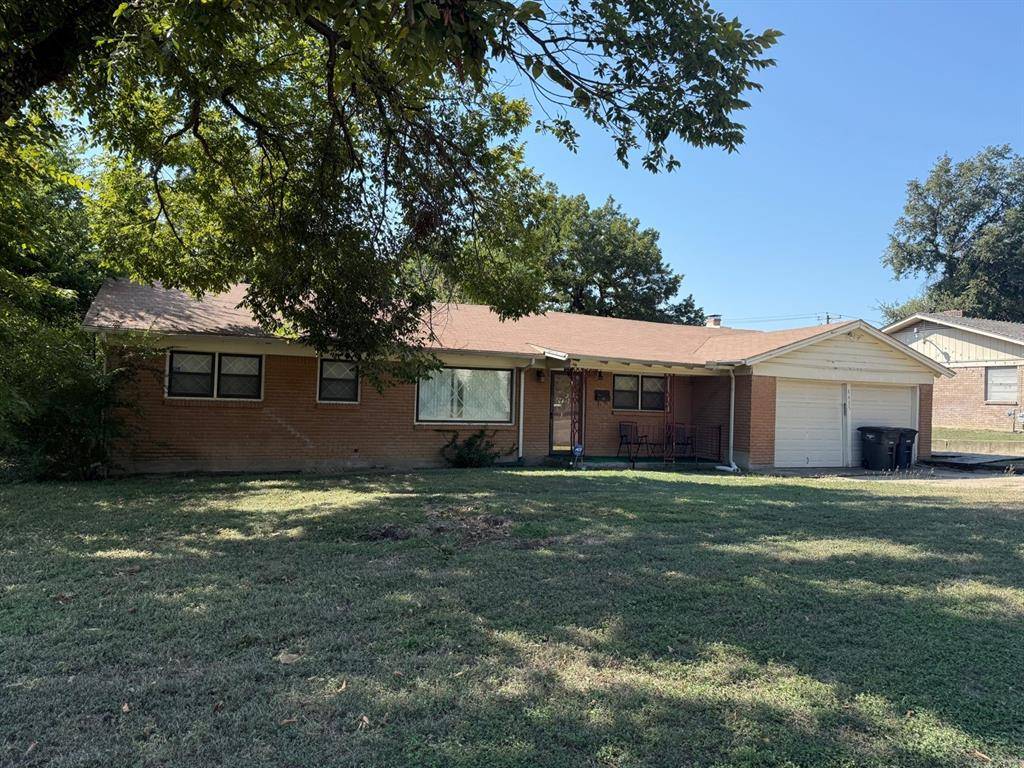 8405 Doreen Avenue, Fort Worth, TX 76116