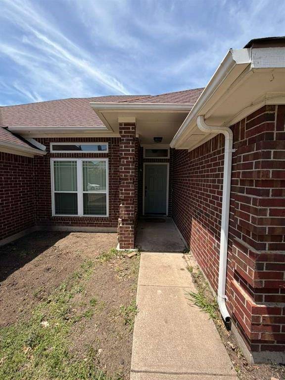 906 busby, Cedar Hill, TX 75104