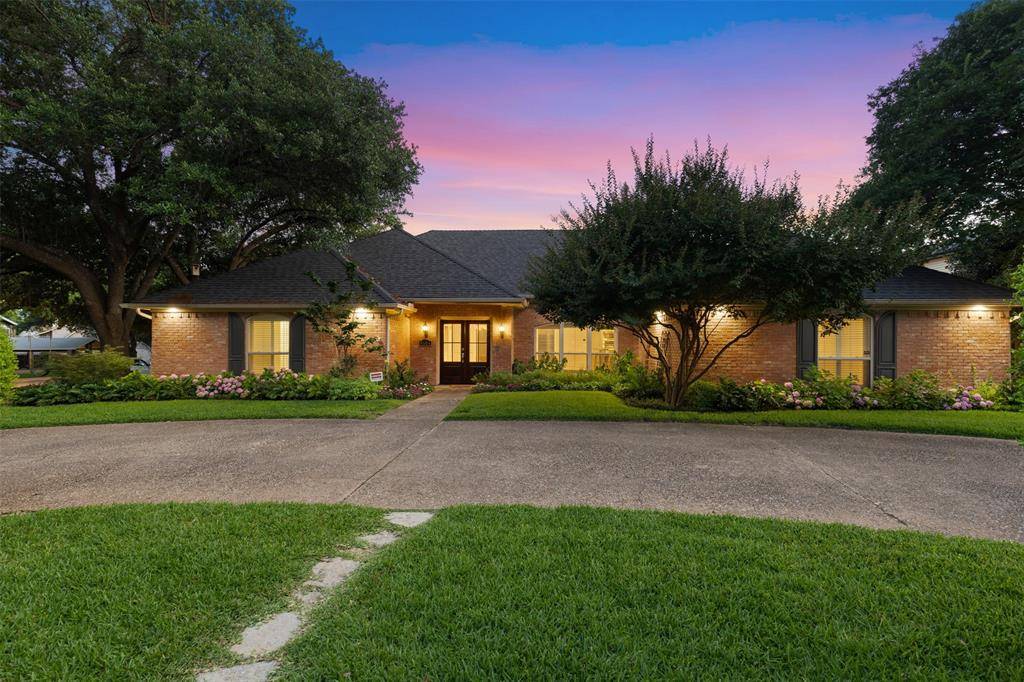 9604 Robin Meadow Drive, Dallas, TX 75243