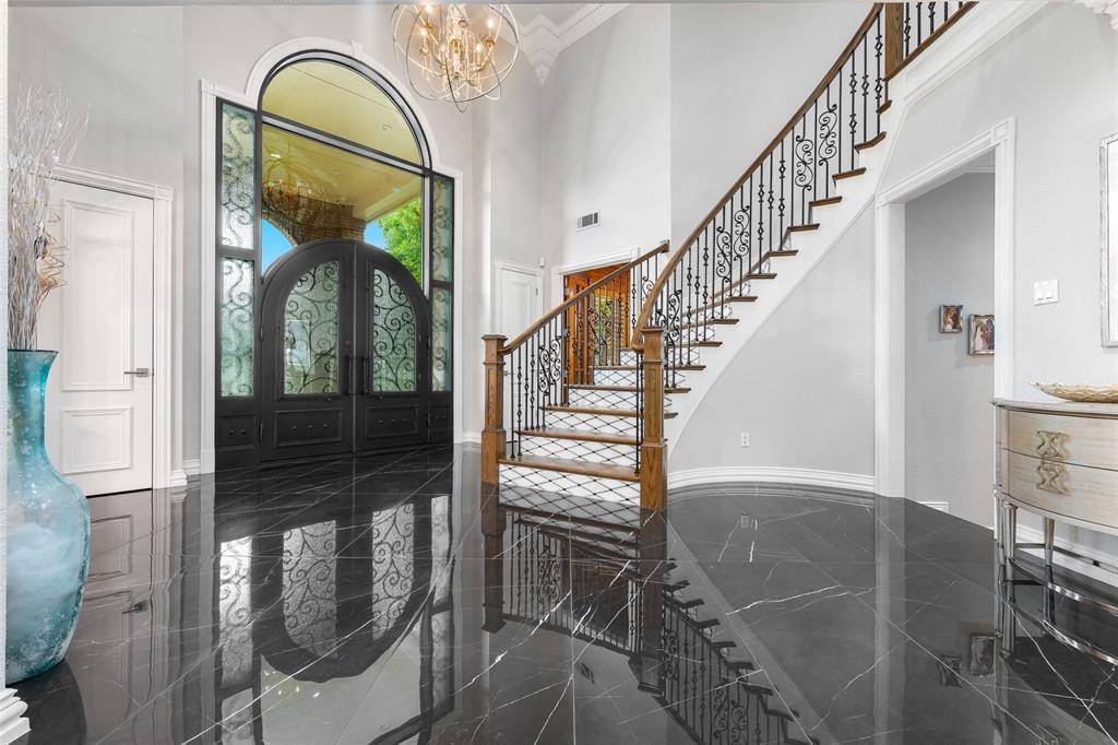 1313 CHATSWORTH Court E, Colleyville, TX 76034
