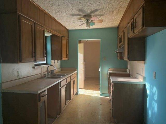256 Lilac Lane, Azle, TX 76020