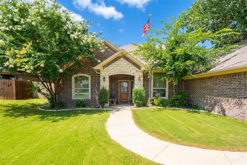 712 Spring Meadow Street, Stephenville, TX 76401