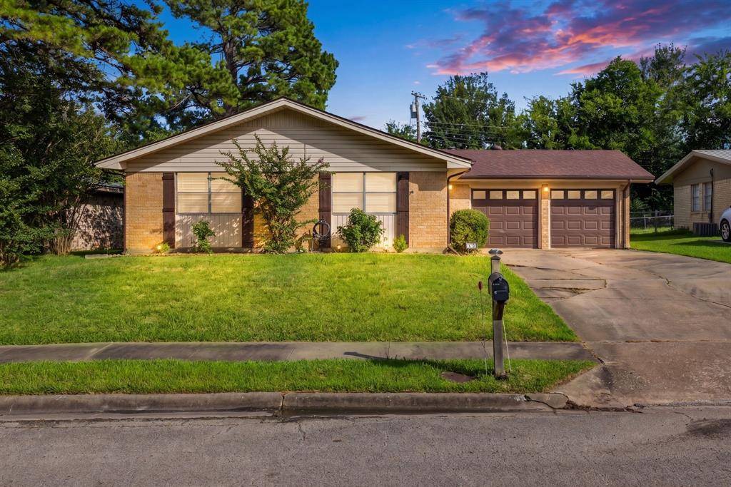 5213 Hilltop Drive, Greenville, TX 75402
