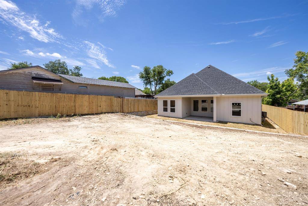 2522 Lincoln Avenue, Fort Worth, TX 76164